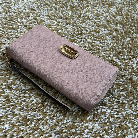 Michael kors - Picture 1 of 8